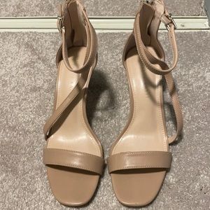 Kelly and Katie Nude Heel